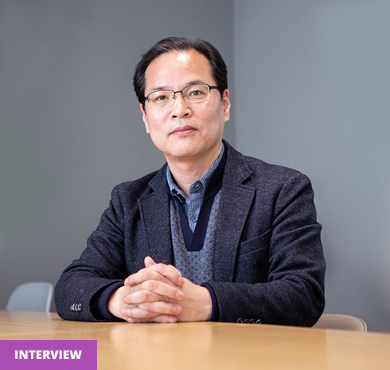 Interview 이미지